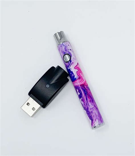 When there is not enough power coming from the vape pen battery, your vape will give a blinking light (a red light usually) to let you know you need to charge it. . Cookies pen blinking purple 3 times